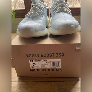 Yeezy Sneakers Adidas